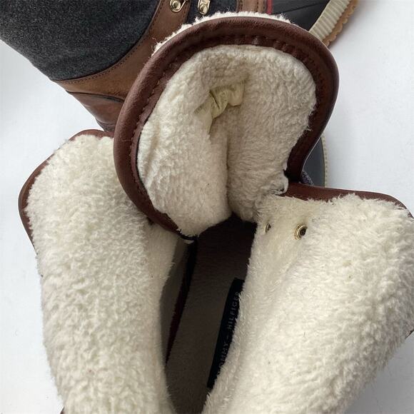 Tommy Hilfiger Women's Duck Boots Size 8 Multicolor Winter Casual - Picture 10 of 10